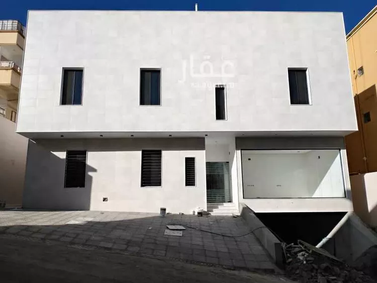 عمارة للبيع في شارع نخله, حي ذرة, مدينة أبها, منطقة عسير