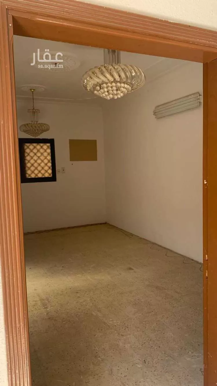 فيلا للبيع في شارع عبدالرحمن بن حريش ، حي العريجاء الغربية ، الرياض ، منطقة الرياض صورة 3