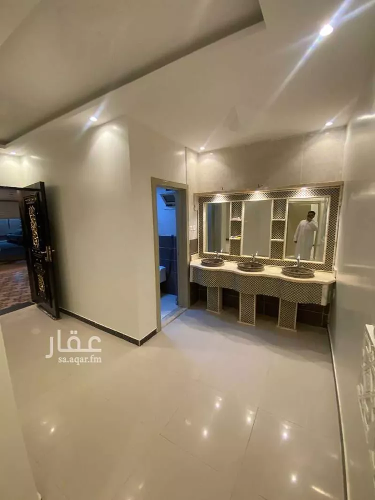 فيلا للإيجار في شارع اسماعيل اليزيدي, حي الرمال, مدينة الرياض, منطقة الرياض 14