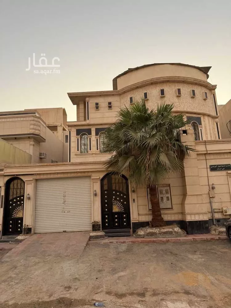 فيلا للإيجار في شارع اسماعيل اليزيدي, حي الرمال, مدينة الرياض, منطقة الرياض