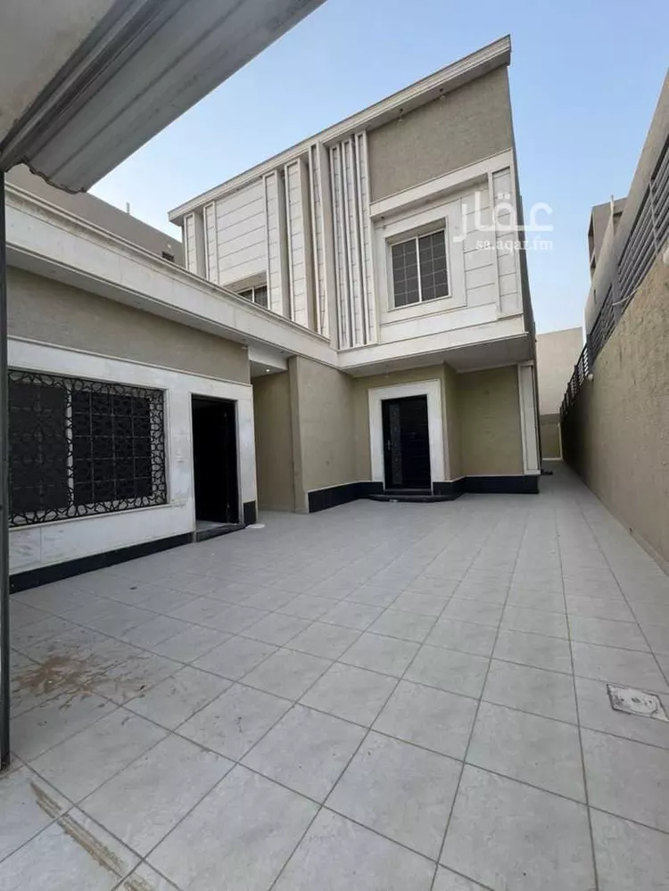 فيلا للبيع في شارع لقاح, حي عكاظ, مدينة الرياض, منطقة الرياض صورة 2