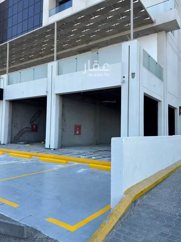 محل للإيجار في شارع بلال بن رباح, حي العزيزية, مدينة الدمام, المنطقة الشرقية صورة 2