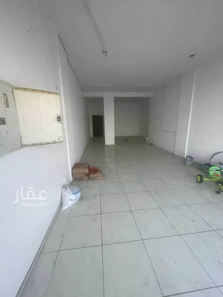 محل للإيجار في شارع الرابع, حي الخبر الجنوبية, مدينة الخبر, المنطقة الشرقية صورة 2