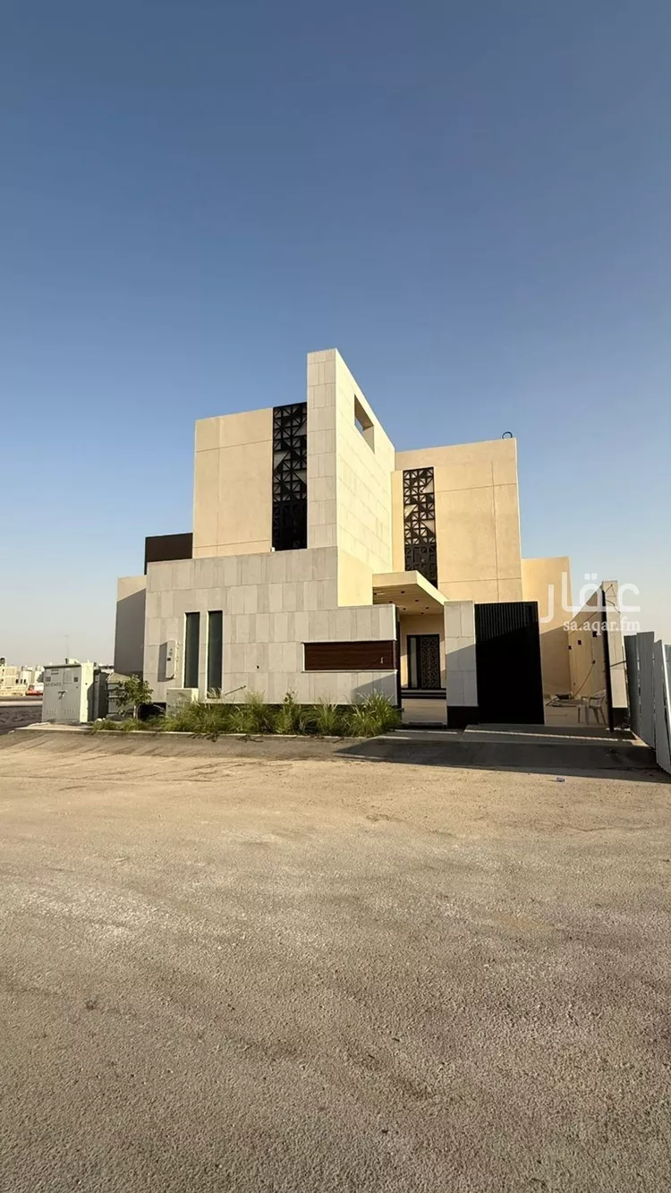 فيلا للبيع في شارع محمد بن عيسى العدني, حي المهدية, مدينة الرياض, منطقة الرياض