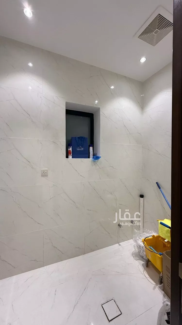 شقة للبيع في شارع 22 د, حي المطار, مدينة جازان, منطقة جازان 8