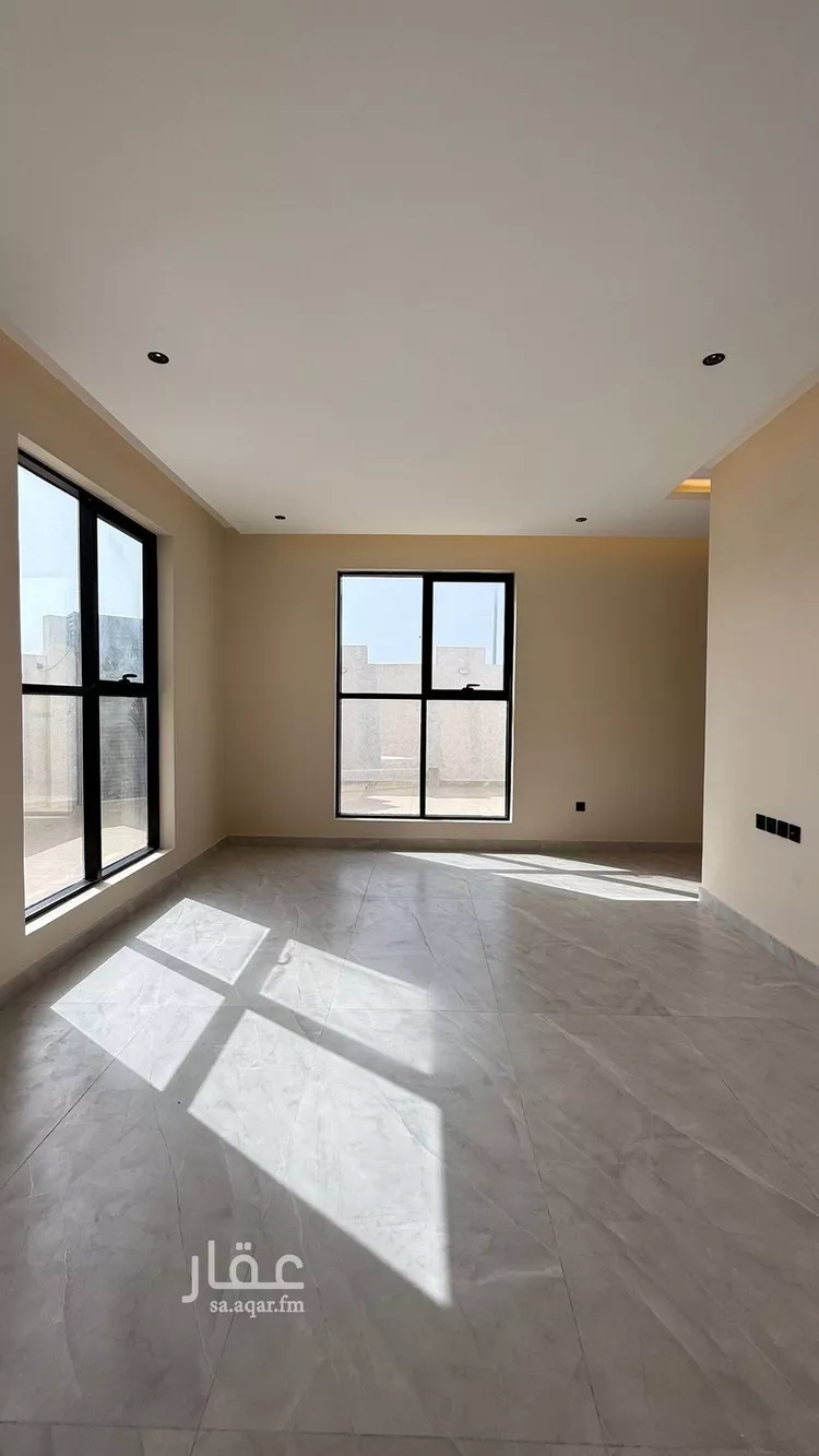 فيلا للإيجار في شارع أبو الفضائل الناسخ, حي السويس 2, مدينة جازان, منطقة جازان صورة 4