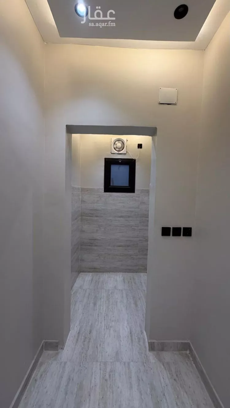 Floor for Sale in Abu `Arish Ar Rabie 9