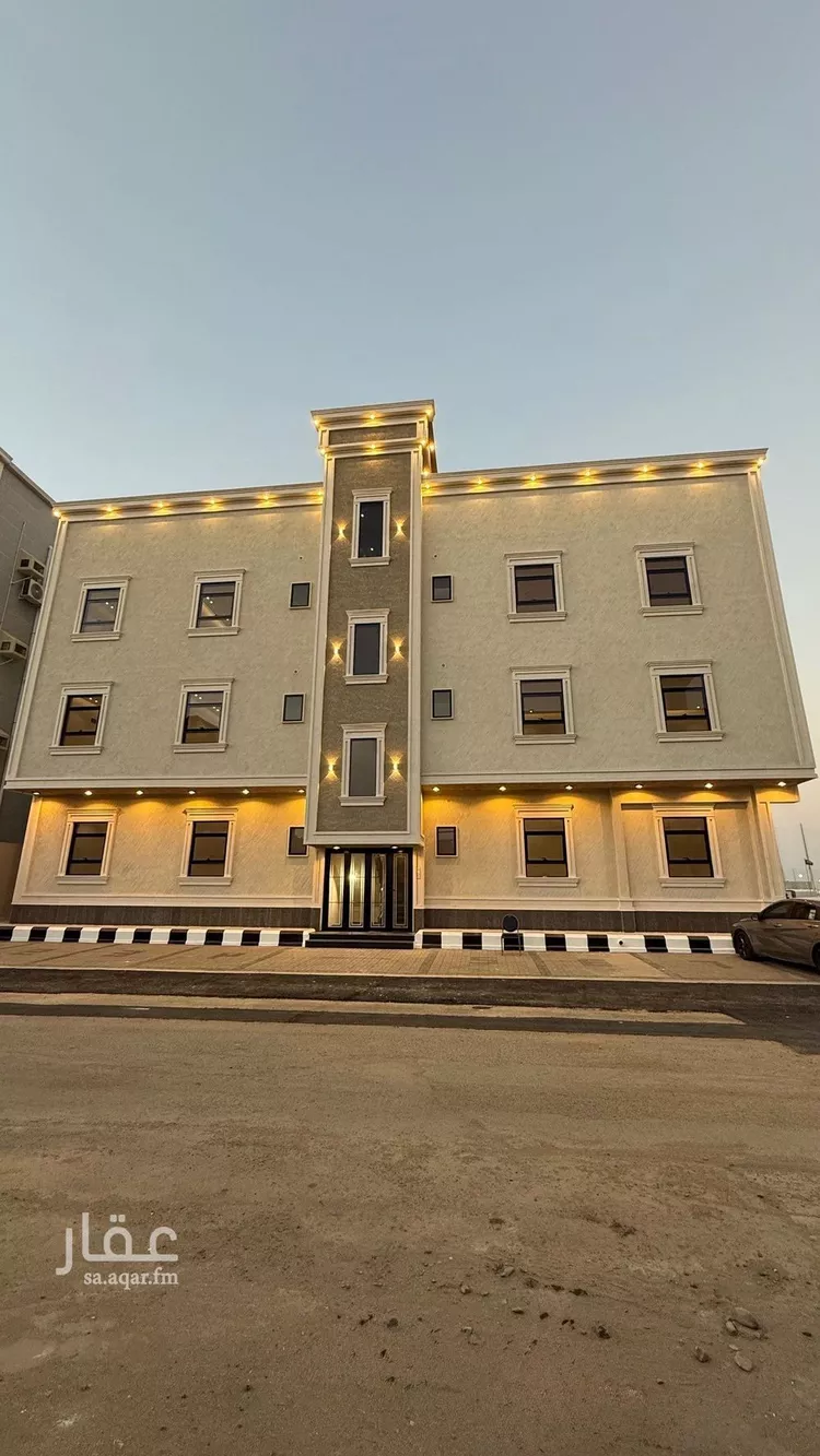 شقة للبيع في شارع شارع شهيد الدين ثم الوطن عبدالله علي معافى, حي المطار, مدينة جازان, منطقة جازان