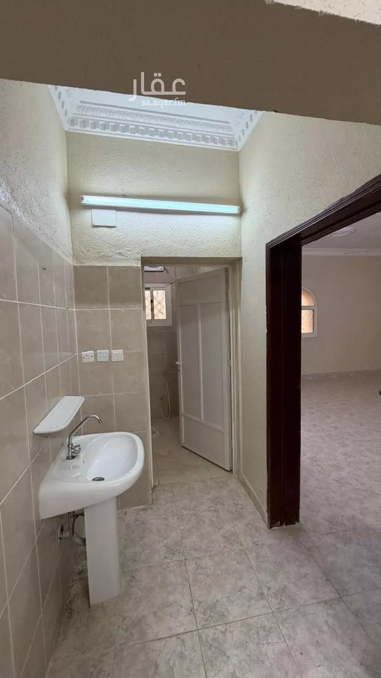 شقة للإيجار في شارع 11 ج, حي الصفاء, مدينة جازان, منطقة جازان صورة 4