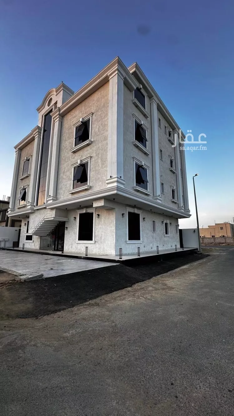 Floor for Sale in Jazan As Suways