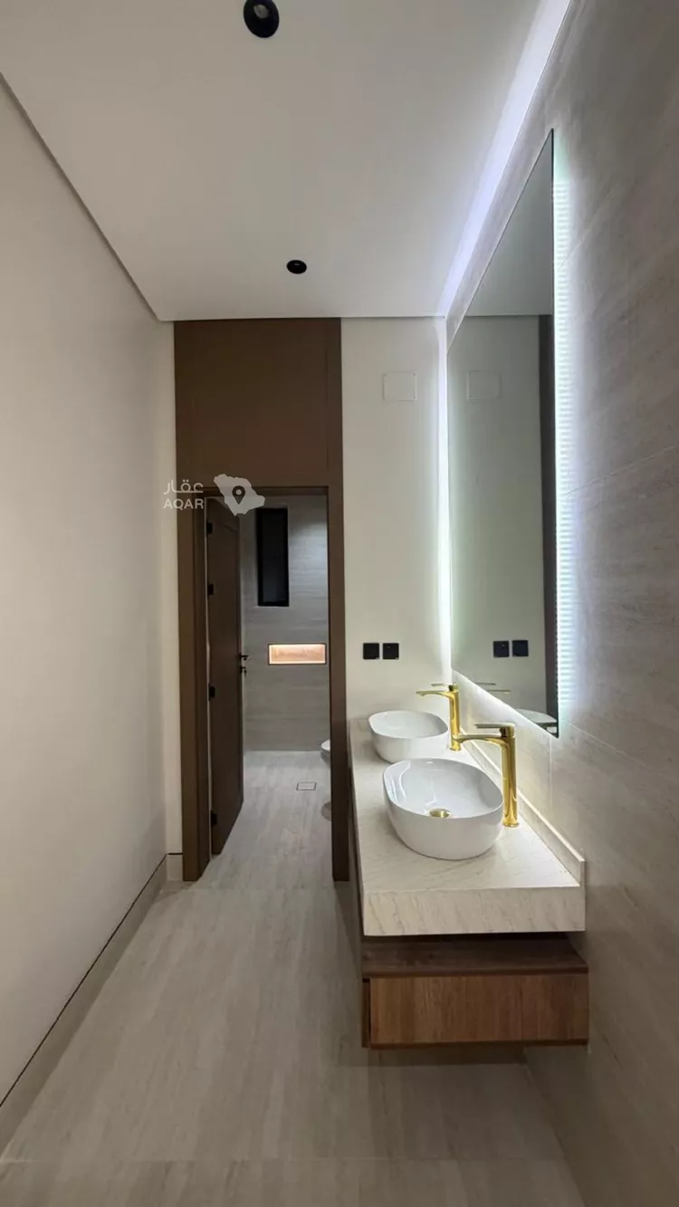 Floor for Sale in Jazan Industrial Area 4