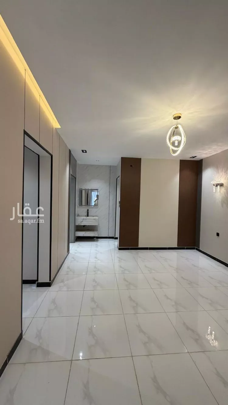 فيلا للبيع في شارع شارع الأمير ناصر بن عبد العزيز, حي السويس 2, مدينة جازان, منطقة جازان صورة 5