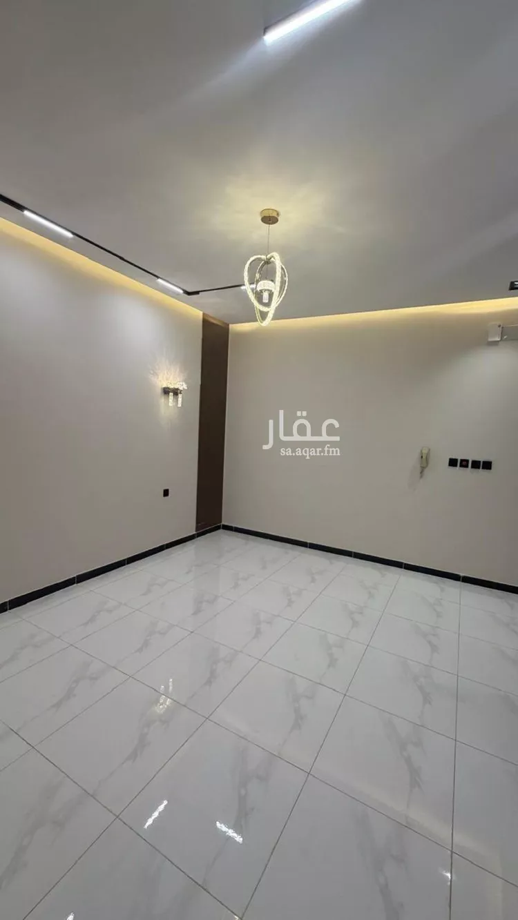 شقة للبيع في شارع عبدالله بن عمر, حي السويس 2, مدينة جازان, منطقة جازان 6