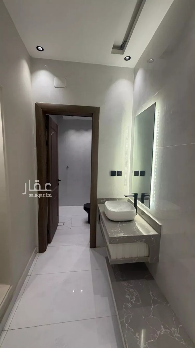 شقة للبيع في شارع أبو بكر الصديق, حي الرحاب 1, مدينة جازان, منطقة جازان 6
