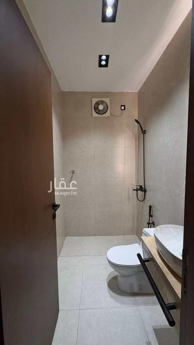 شقة للبيع في شارع 50 هـ, حي الشاطئ, مدينة جازان, منطقة جازان 12