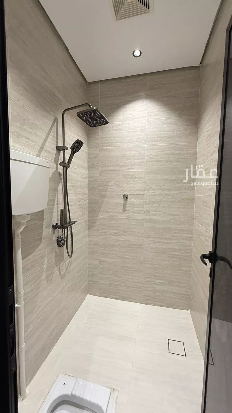 Floor for Sale in Jazan As Safaa 18