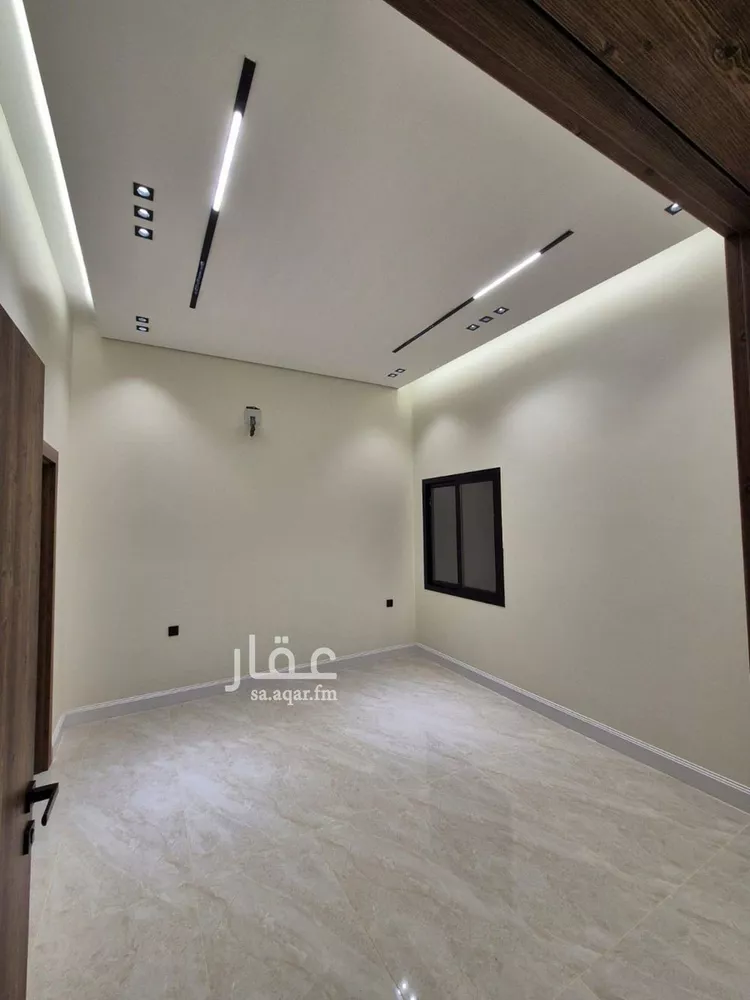 دور للبيع في شارع طارق بن شهاب, حي العارض, مدينة الرياض, منطقة الرياض صورة 5