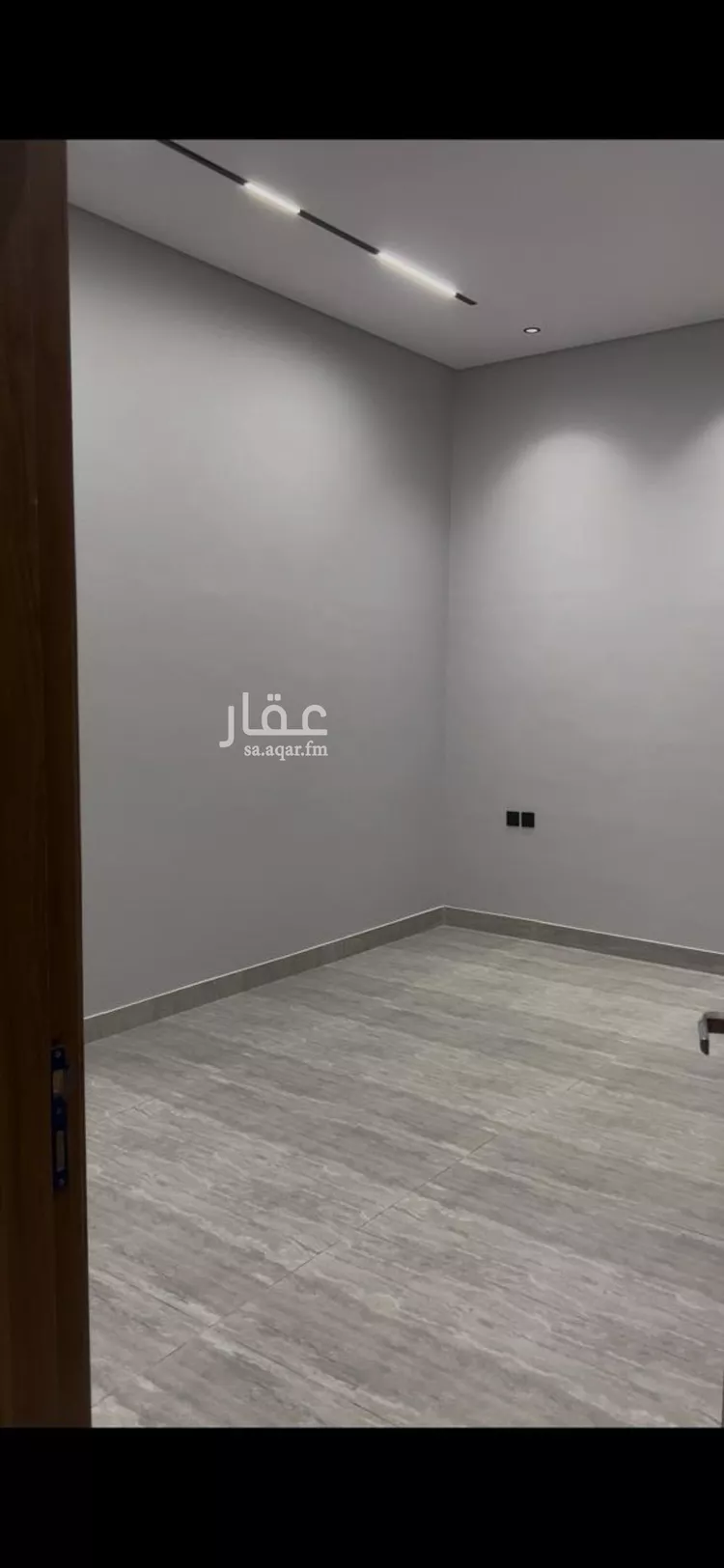 Floor for Sale in Riyadh Al Khaleej 9
