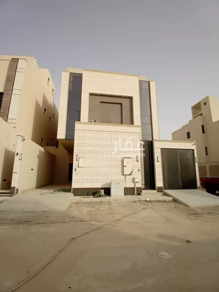 فيلا للبيع في شارع احمد بن عفيف, حي الجنادرية, مدينة الرياض, منطقة الرياض