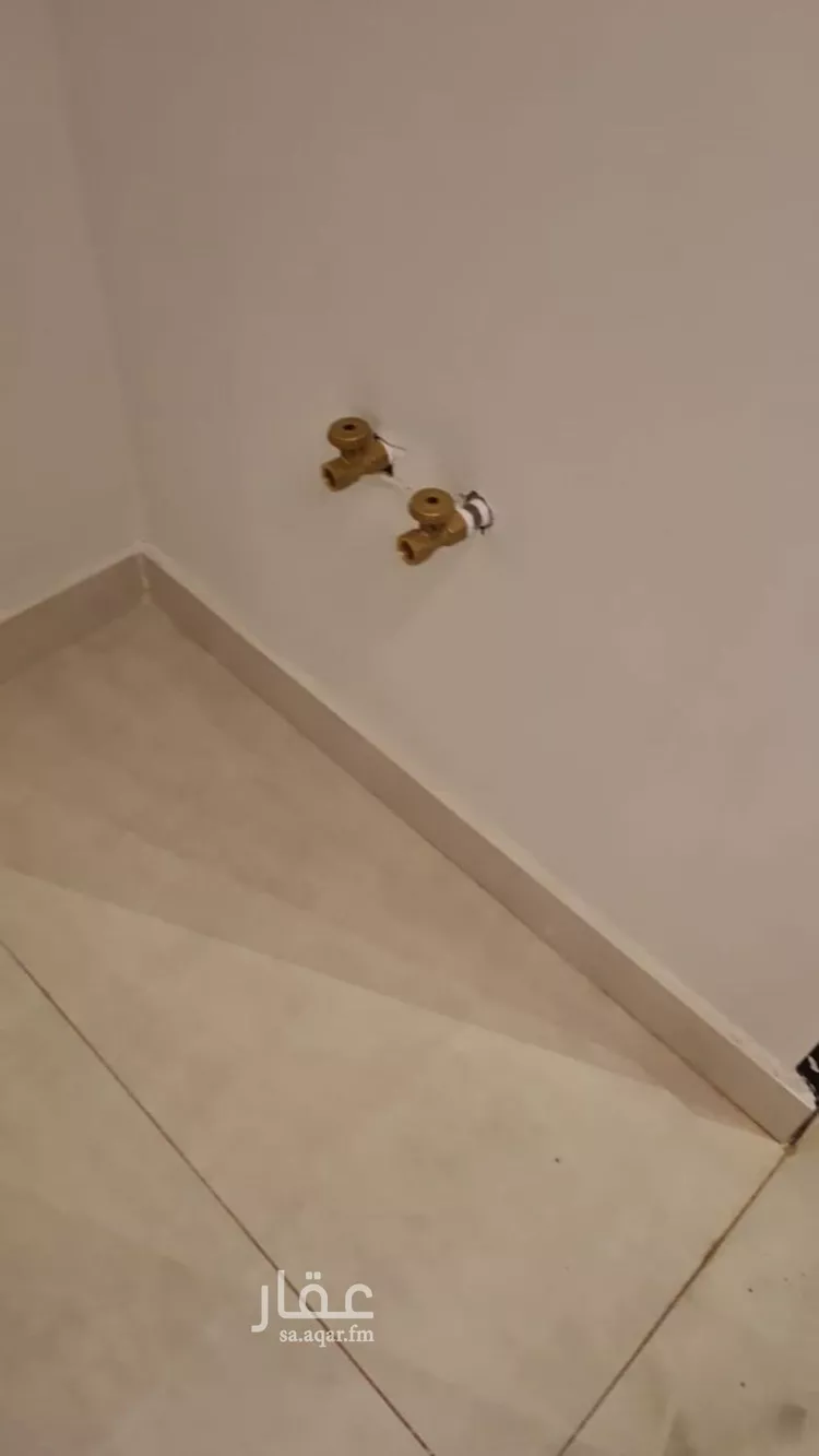 فيلا للبيع في شارع إبراهيم بن السديد, حي المهدية, مدينة الرياض, منطقة الرياض صورة 5