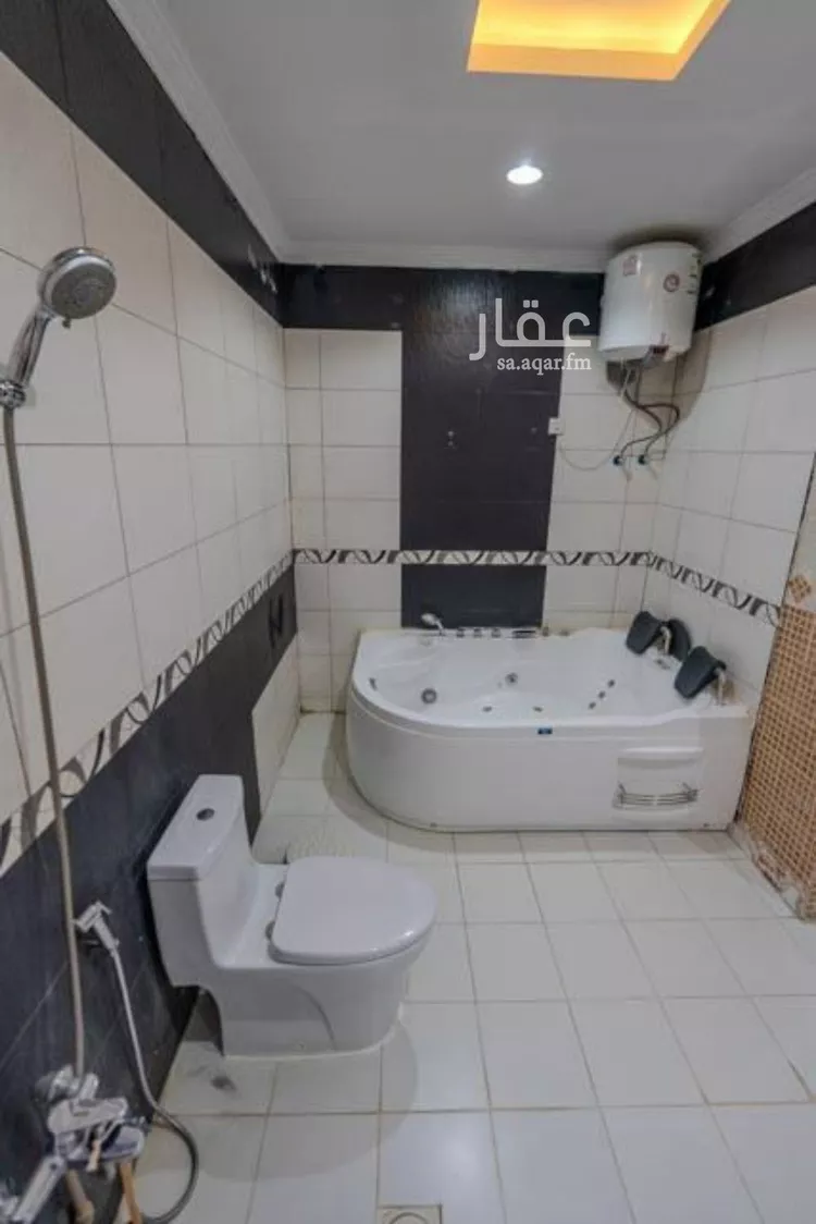 فيلا للبيع في شارع هلال بن بدر, حي النفل, مدينة الرياض, منطقة الرياض 6