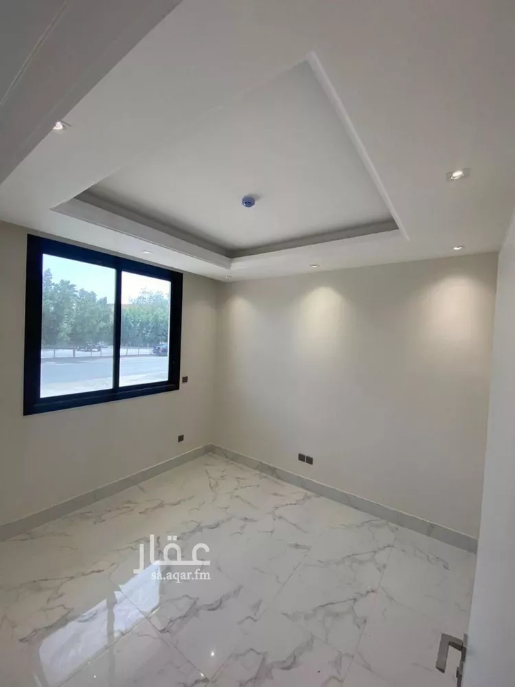 فيلا للبيع في شارع اسعد بن الربيع, حي الوادي, مدينة حفر الباطن, المنطقة الشرقية صورة 4