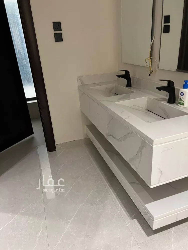 فيلا للبيع في شارع المخواة, حي الحزم, مدينة الرياض, منطقة الرياض صورة 2