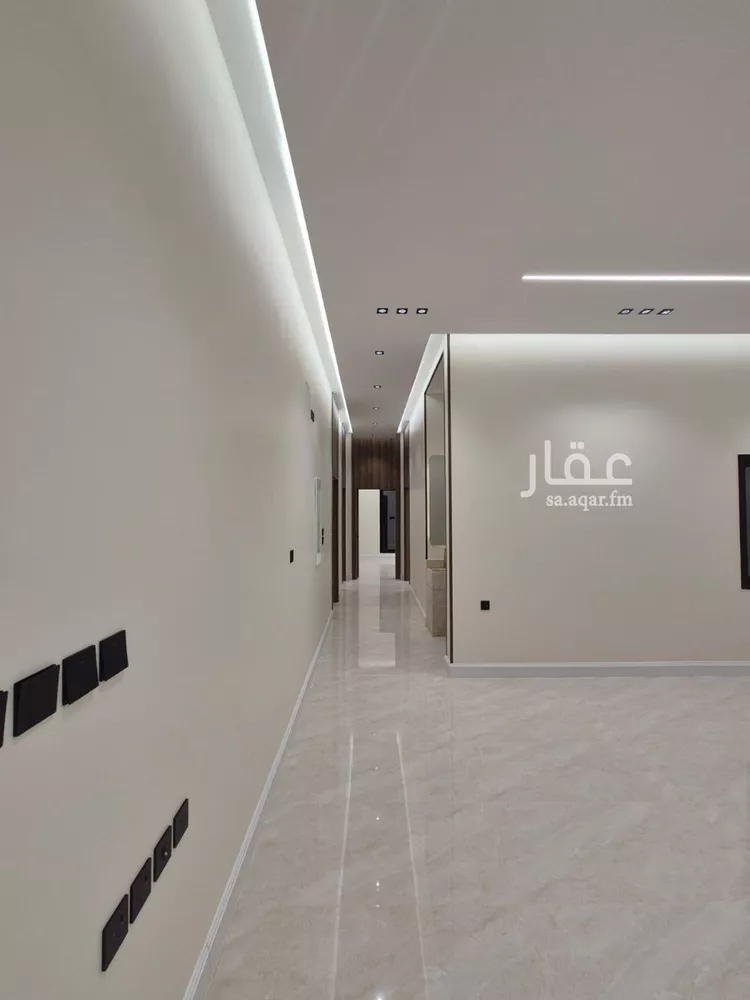 دور للبيع في شارع طارق بن شهاب, حي العارض, مدينة الرياض, منطقة الرياض صورة 5