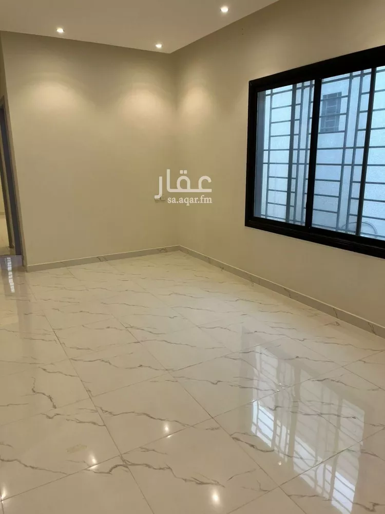 Floor for Sale in Riyadh Okaz صورة 4
