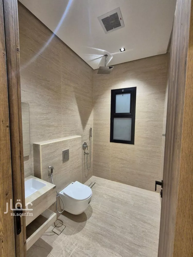 دور للبيع في شارع طارق بن شهاب, حي العارض, مدينة الرياض, منطقة الرياض صورة 3