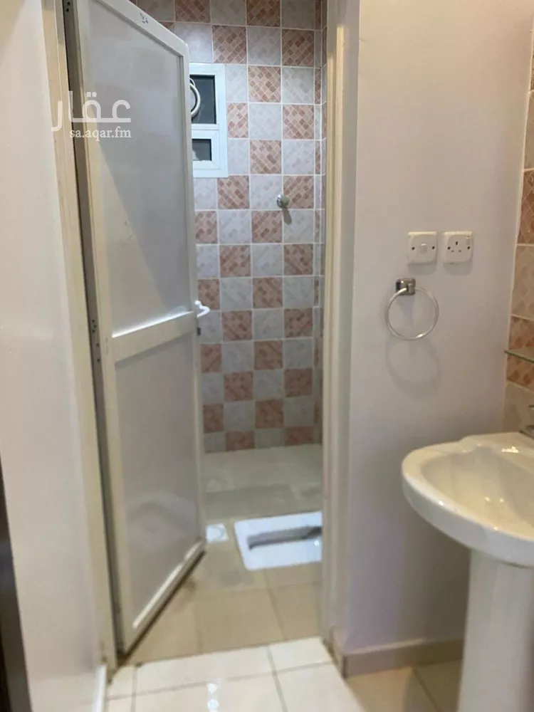 دور للبيع في شارع فهد بن معمر, حي طويق, مدينة الرياض, منطقة الرياض صورة 5