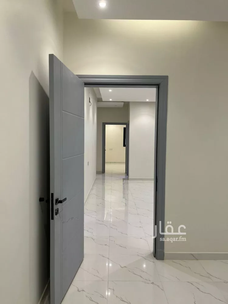 Floor for Sale in Riyadh Okaz صورة 3