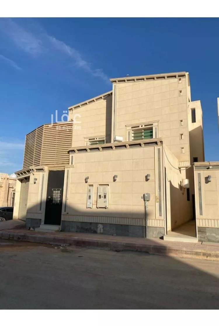 دور للبيع في شارع فهد بن معمر, حي طويق, مدينة الرياض, منطقة الرياض