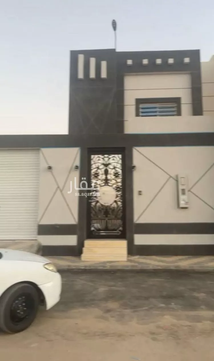 فيلا للبيع في شارع السيد عبدالله شطا, حي بدر, مدينة الرياض, منطقة الرياض صورة 2