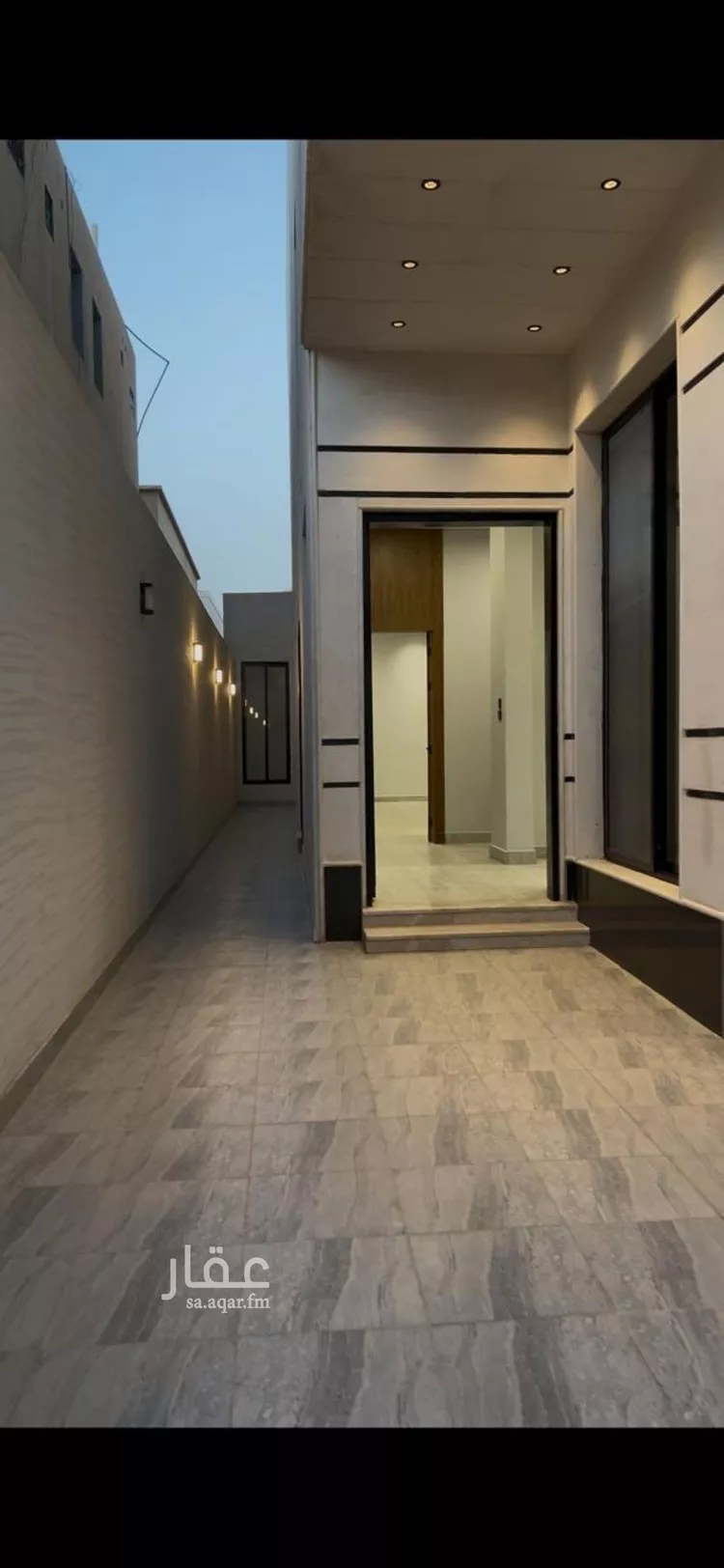 Floor for Sale in Riyadh Al Khaleej 7