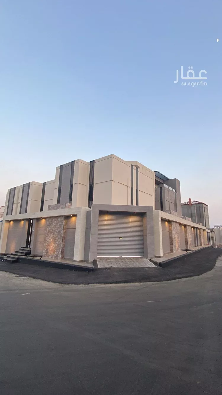 فيلا للبيع في شارع الردهان, حي الزهور, مدينة أبها, منطقة عسير