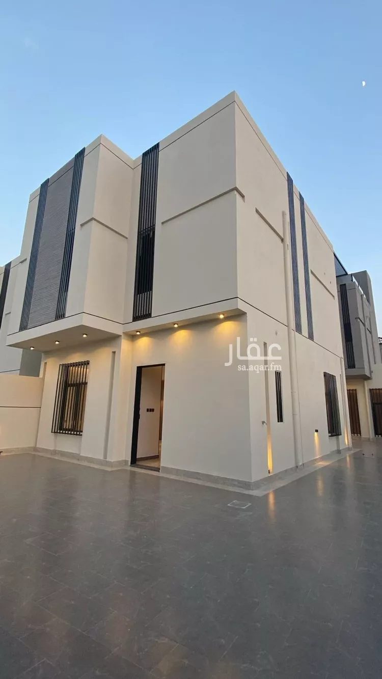 فيلا للبيع في شارع الردهان, حي الزهور, مدينة أبها, منطقة عسير صورة 4