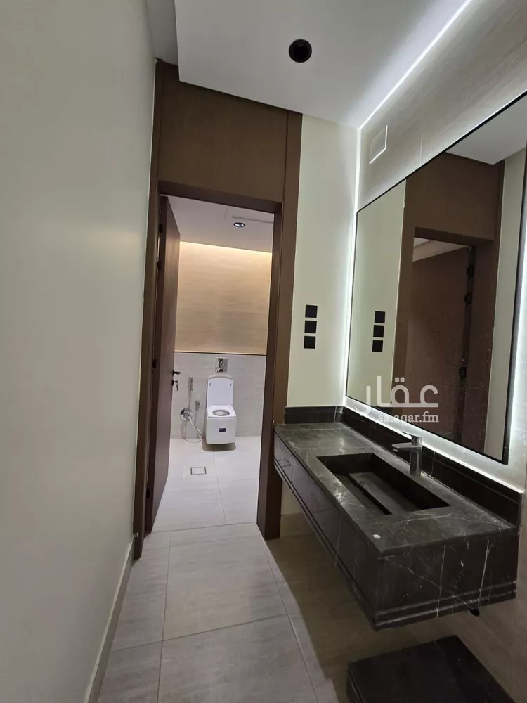 شقة للبيع في شارع شارع العاقولة, حي العقيق, مدينة أبها, منطقة عسير صورة 4