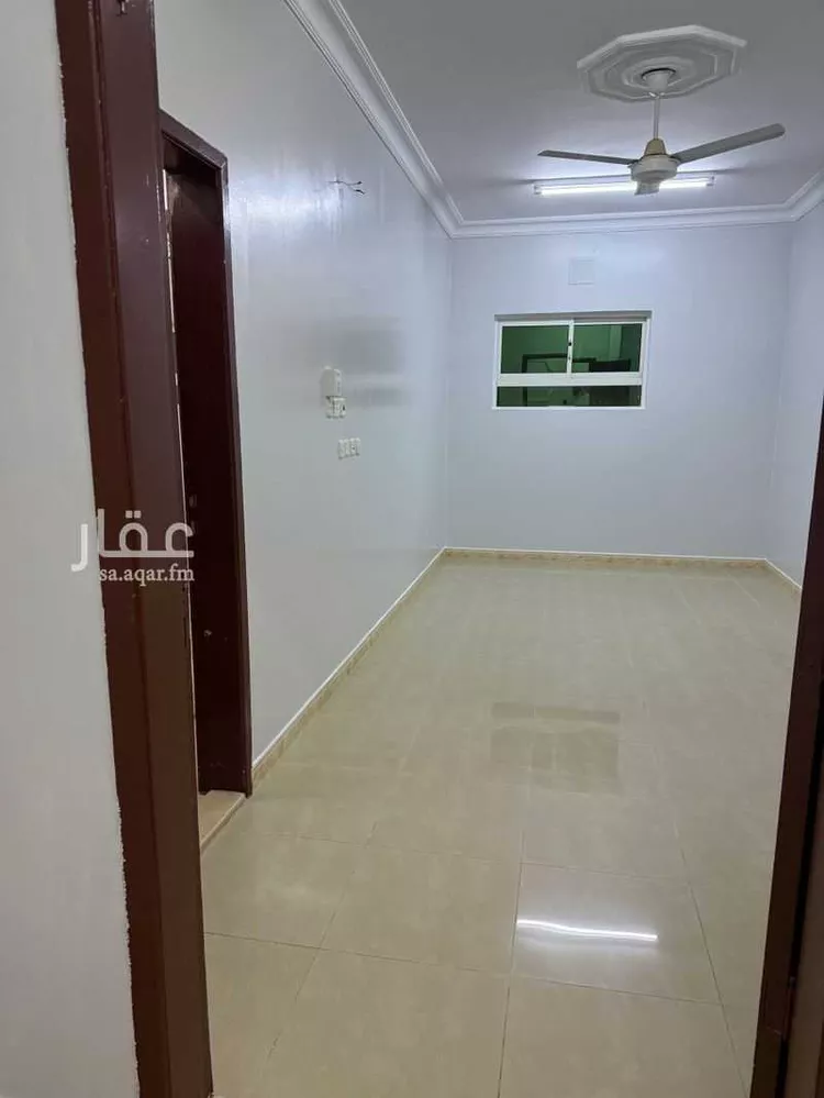 فيلا للإيجار في شارع عساف بن محيا, حي النظيم, مدينة الرياض, منطقة الرياض صورة 3