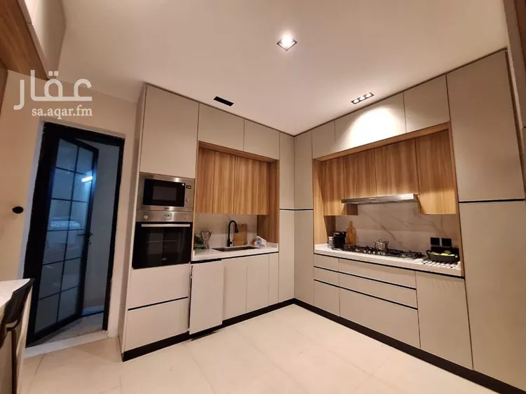 فيلا للبيع في شارع حسين العصامي, حي الرمال, مدينة الرياض, منطقة الرياض صورة 2