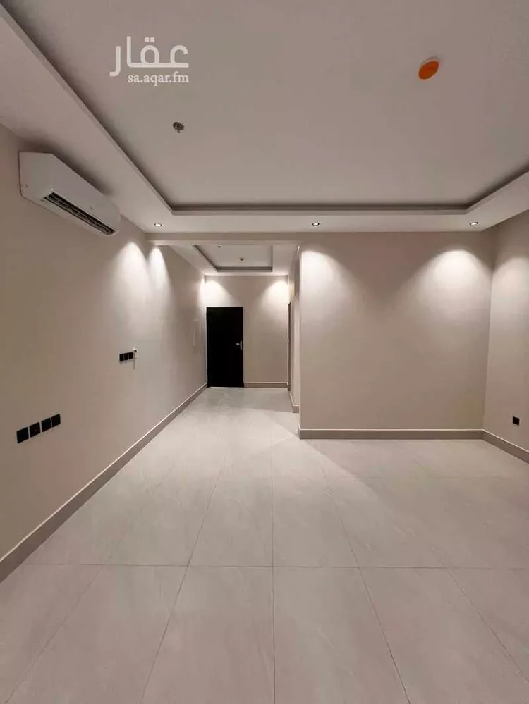 عمارة للبيع في شارع العطايا, حي الجنادرية, مدينة الرياض, منطقة الرياض 8