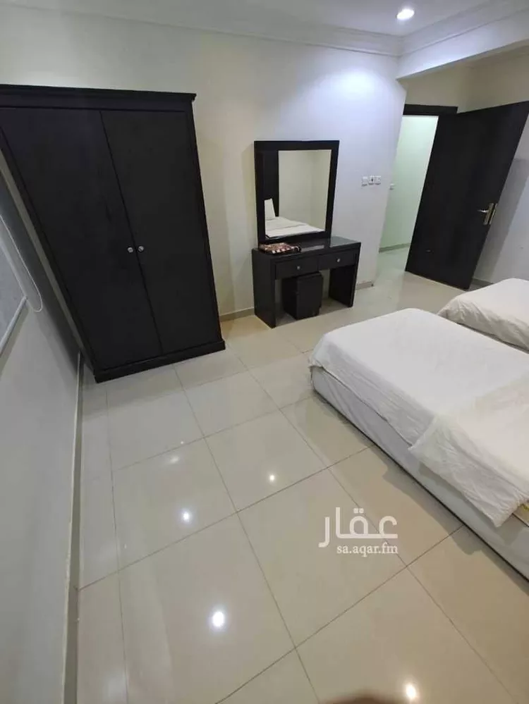 شقة مفروشة للحجز في شارع الأمير مقرن بن عبدالعزيز ، حي المغرزات ، الرياض ، منطقة الرياض صورة 2