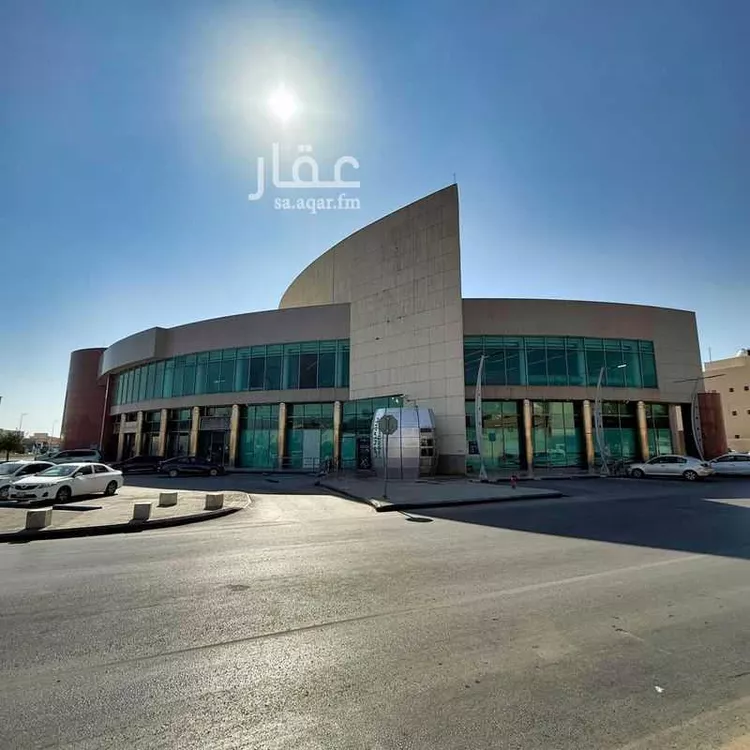 محل للإيجار في شارع الامام الشافعي, حي الروابي, مدينة الرياض, منطقة الرياض صورة 2