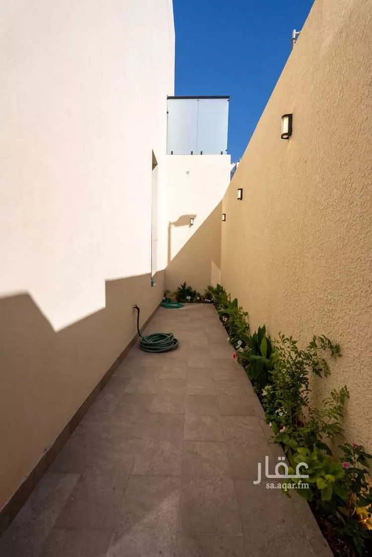 دور للبيع في شارع أبي جعفر الحسيني, حي العليا, مدينة الرياض, منطقة الرياض صورة 4