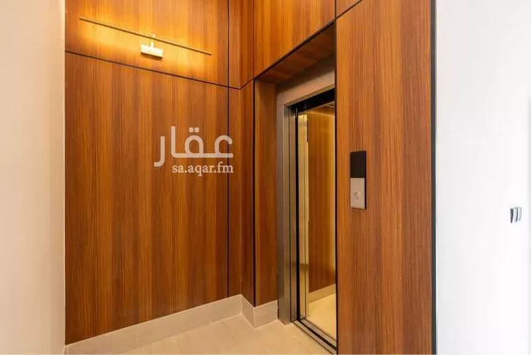 دور للبيع في شارع أبي جعفر الحسيني, حي العليا, مدينة الرياض, منطقة الرياض صورة 4