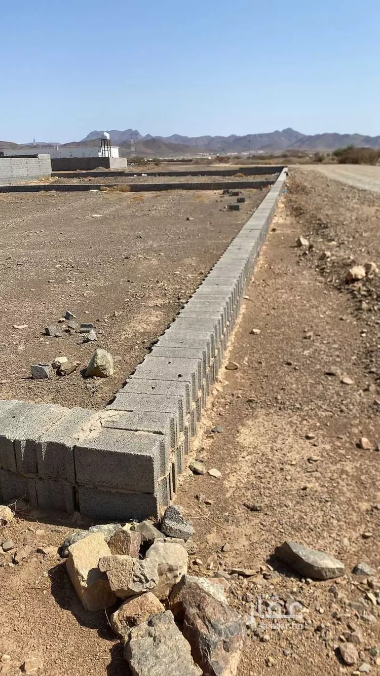 أرض للبيع في شارع عبدالعزيز ابن الحصين ، حي وادي البطان ، المدينة المنورة ، منطقة المدينة المنورة صورة 3
