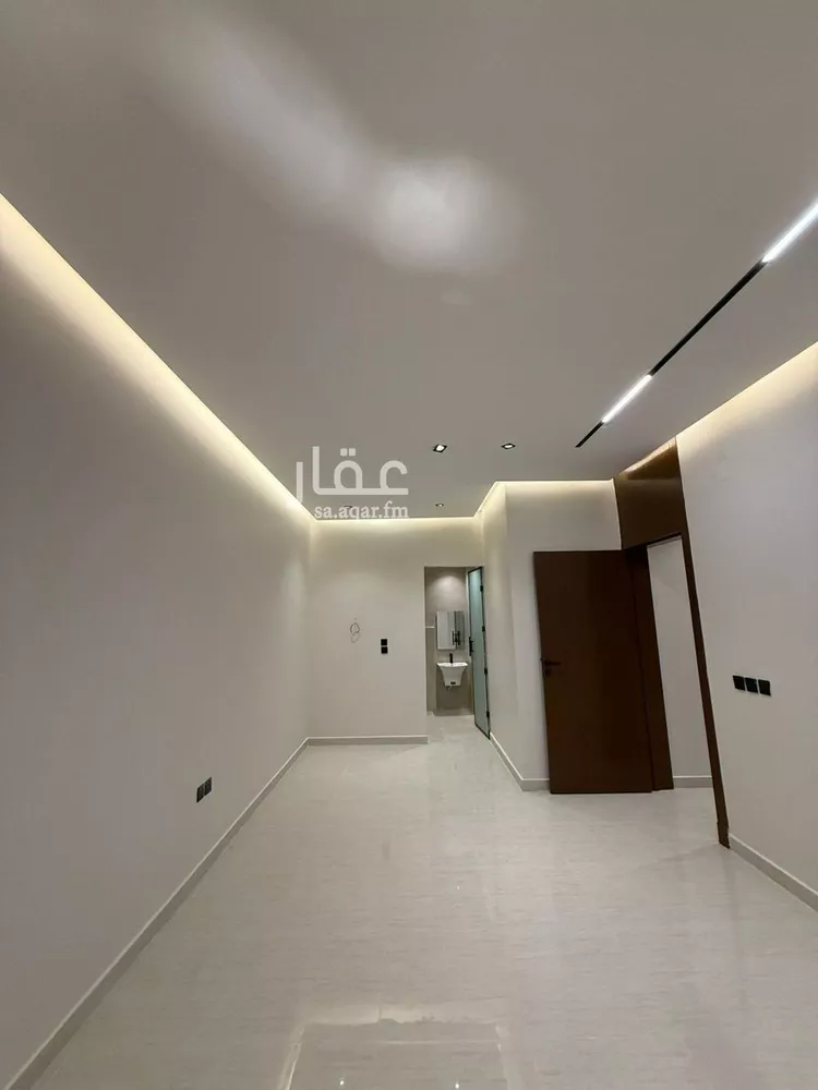 فيلا للبيع في شارع الحسن القرشي, حي البيان, مدينة الرياض, منطقة الرياض صورة 2
