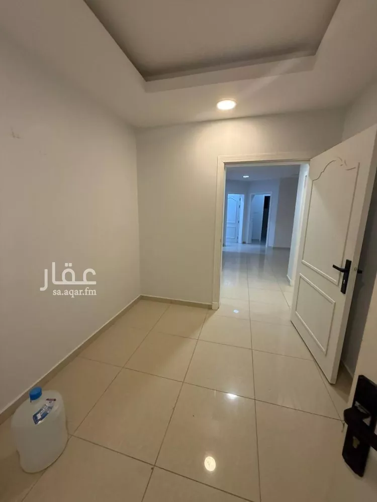 شقة للإيجار في شارع الصندول, حي المنتزة, مدينة الدمام, المنطقة الشرقية صورة 4