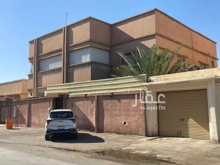 فيلا للبيع في شارع حرمي بن عمرو الواقفي, حي المطار, مدينة حائل, منطقة حائل