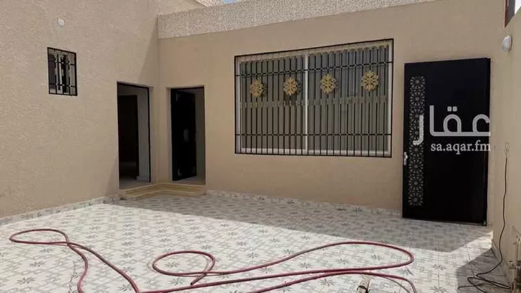 دور للبيع في شارع الدوم, حي المدائن, مدينة حائل, منطقة حائل